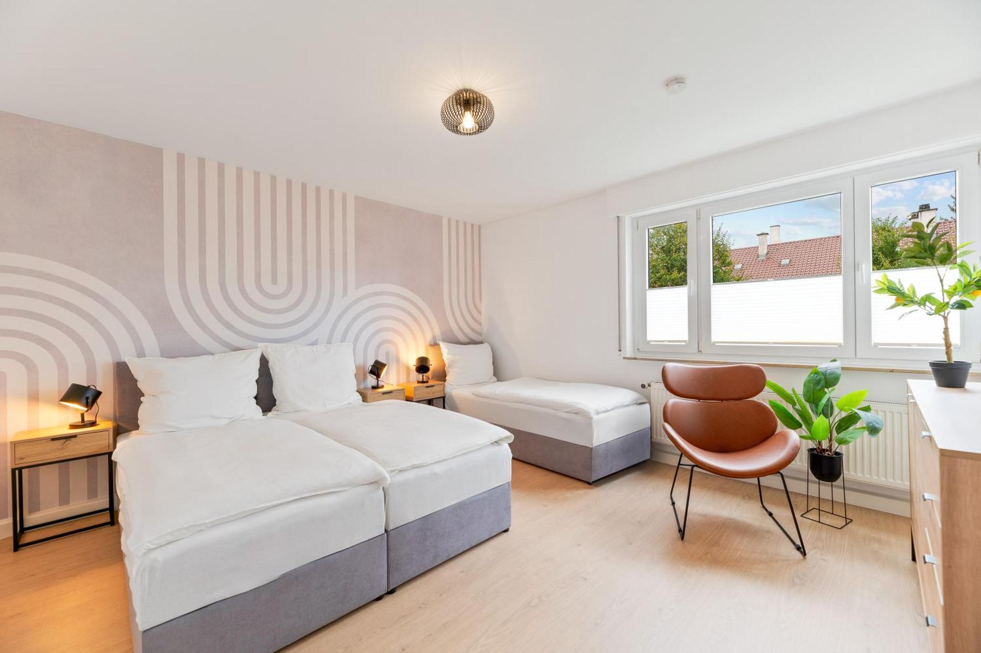 Westside Flat - 5Min To Downtown Appartement Ludwigsburg Buitenkant foto