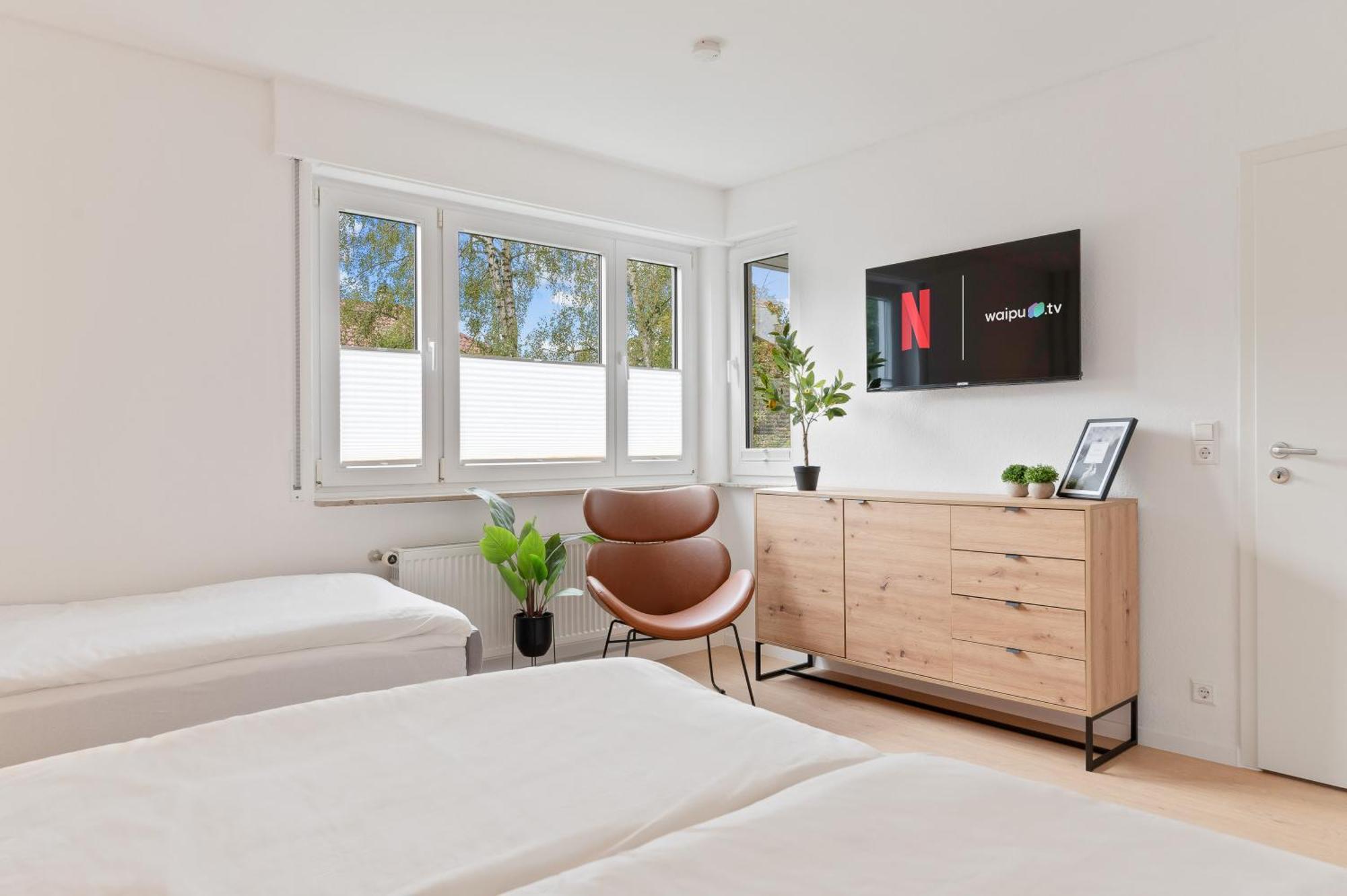 Westside Flat - 5Min To Downtown Appartement Ludwigsburg Buitenkant foto