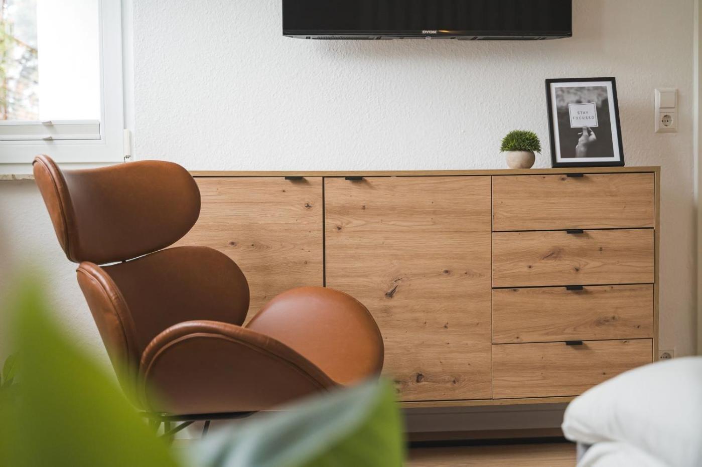 Westside Flat - 5Min To Downtown Appartement Ludwigsburg Buitenkant foto