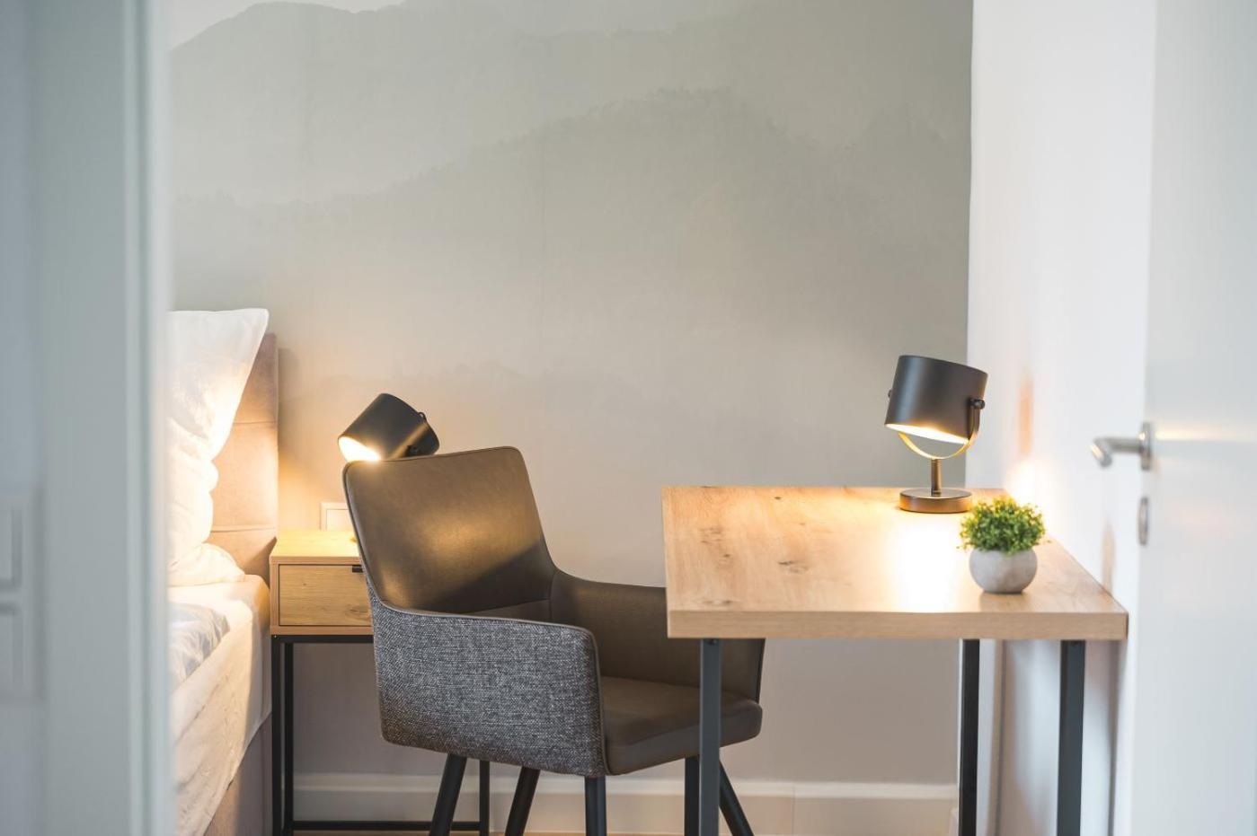 Westside Flat - 5Min To Downtown Appartement Ludwigsburg Buitenkant foto